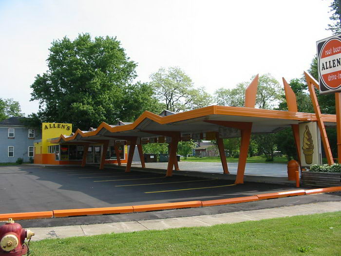 Shorts Drive-In (B&K Root Beer, Allens Root Beer, B-K Root Beer, BK Root Beer) - 2003 Photo